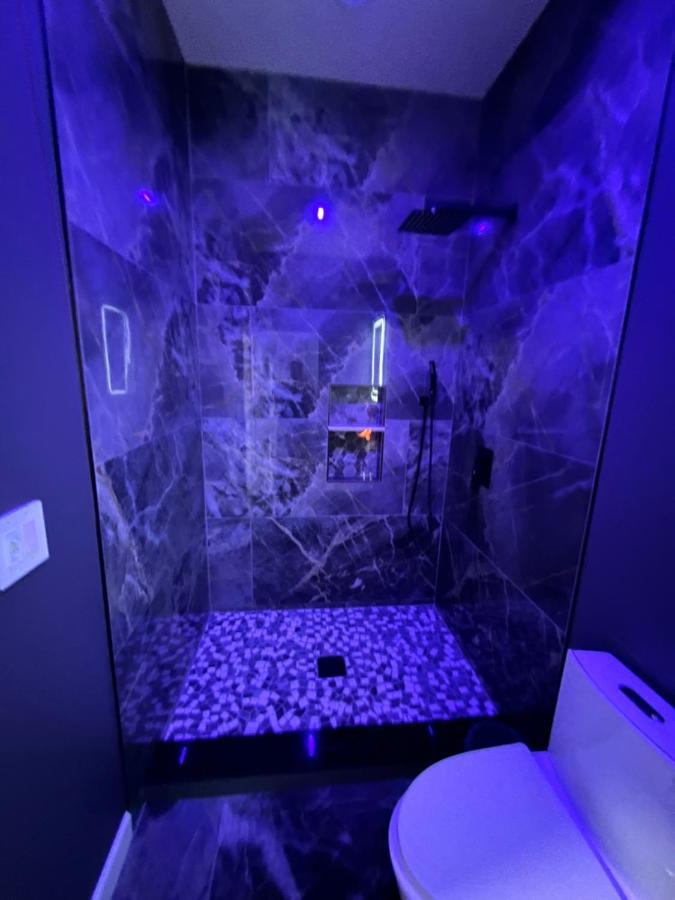 ליי אייקרס The Palm Suite מראה חיצוני תמונה